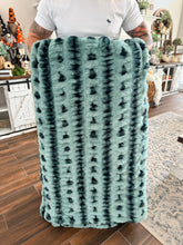 Load image into Gallery viewer, Juniper Luca Milan Minky Blanket
