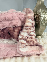 Load image into Gallery viewer, Dewberry Strip | Luxury Minky Strip Baby Blanket

