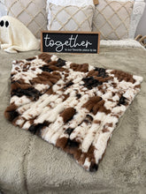 Load image into Gallery viewer, Ivory/Brown Pony Milan Blanket
